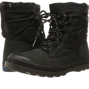 Women’s Palladium Pampa Hi Blitz LP Chukka Boots